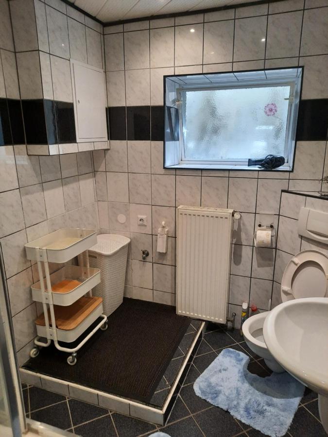 Ferienwohnung In Ruhiger Lage *